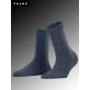 COSY WOOL chaussettes de Falke - 6688 dark blue mel.